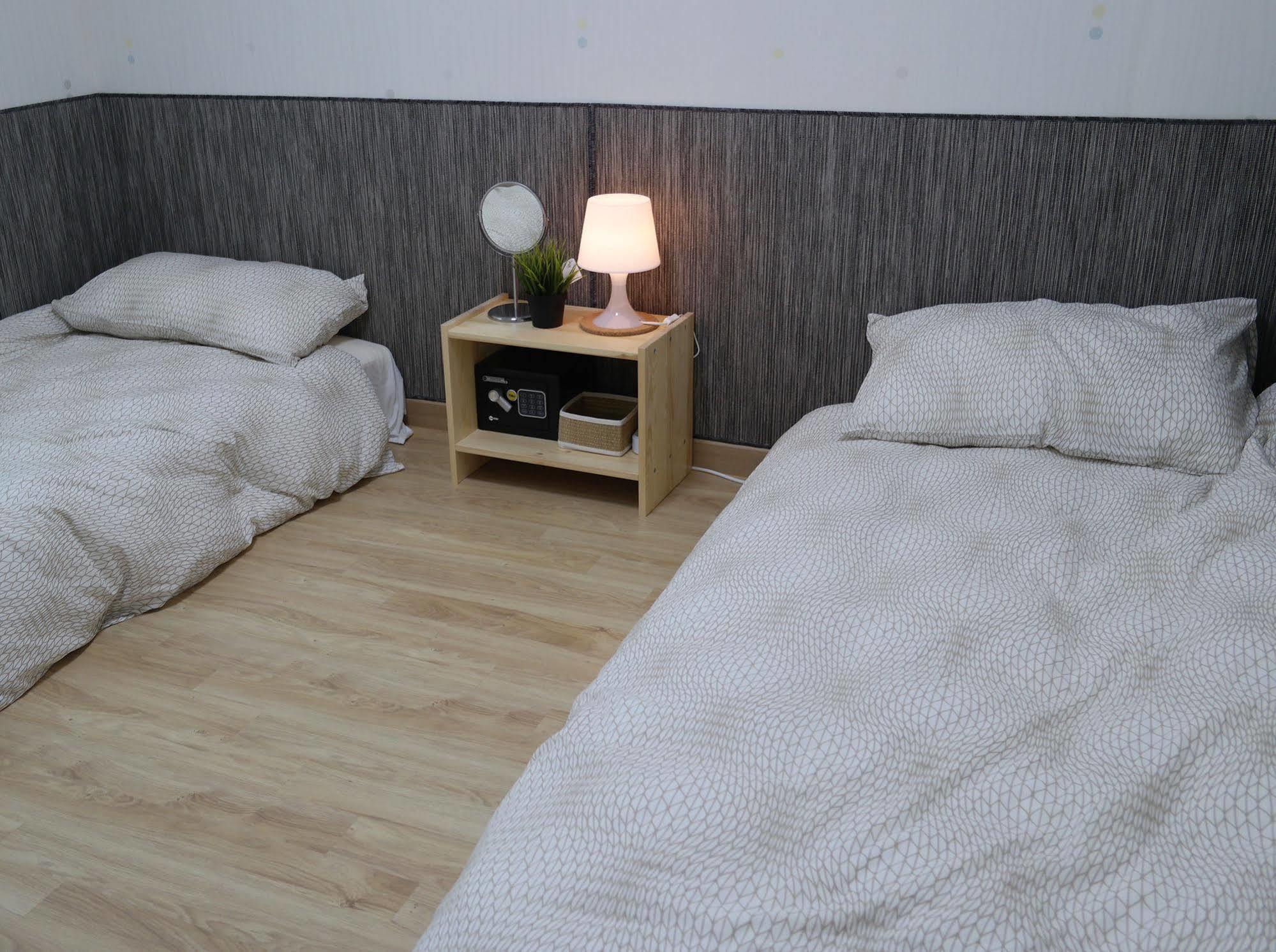 Mr. Kim Guesthouse Ίντσεον Εξωτερικό φωτογραφία